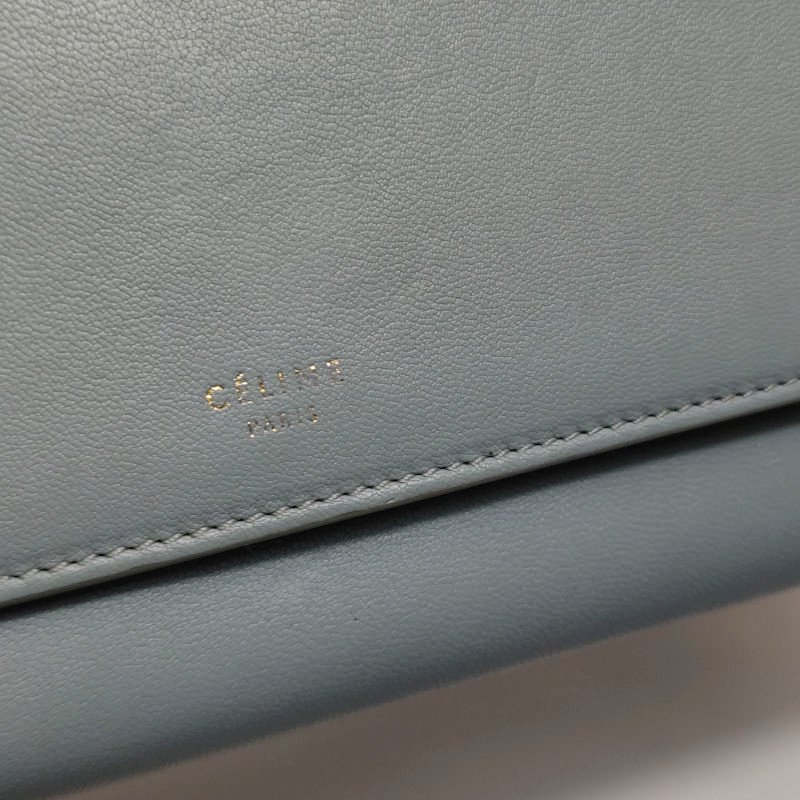 Celine牛皮純色字母Logo翻蓋錢包-11