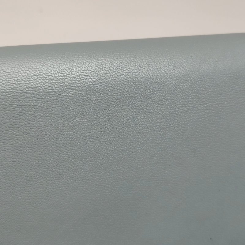 Celine牛皮純色字母Logo翻蓋錢包-17