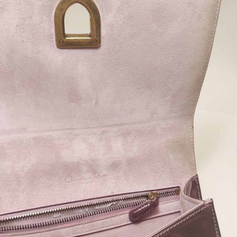 Dior Diorama盾牌包小號牛皮鉚釘盾形紋章搭扣單肩包-9