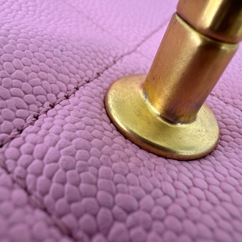 CHANEL 23P 粉色愛心調節扣荔枝紋皮 方胖子-9