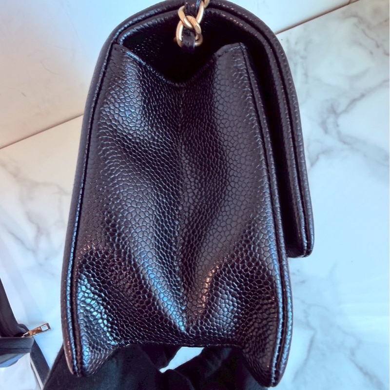 Chanel✨2024K復古金幣皮穿鏈條黑金荔枝皮金幣CF23 中號 晶片款-11