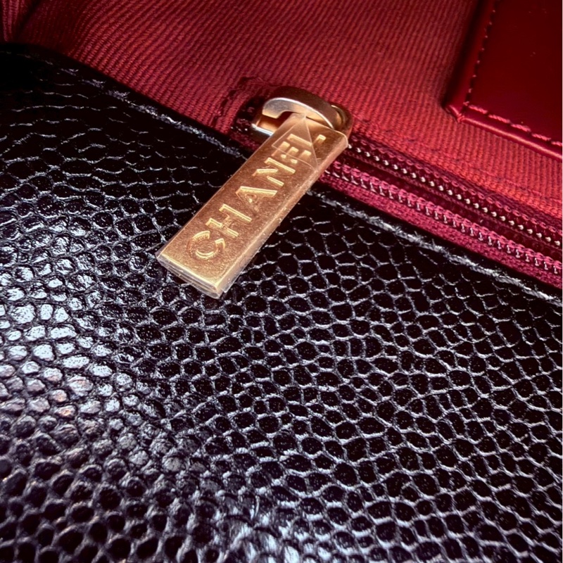 Chanel✨2024K復古金幣皮穿鏈條黑金荔枝皮金幣CF23 中號 晶片款-21