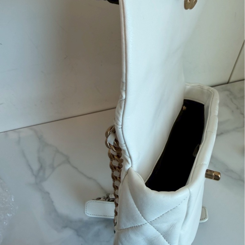 Chanel✨19bag 26公分 小號白色金釦鏈條包單肩包斜背包-21