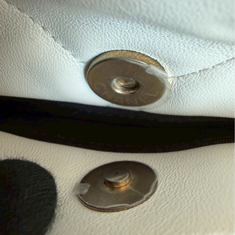 Chanel✨19bag 26公分 小號白色金釦鏈條包單肩包斜背包-44