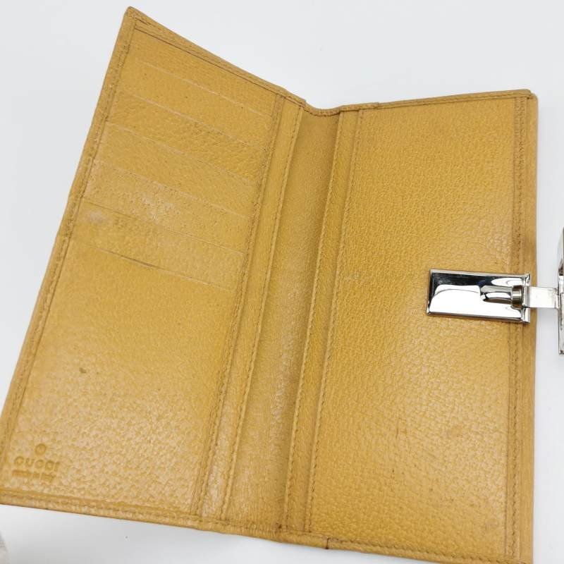 Gucci牛皮純色字母Logo錢包-4
