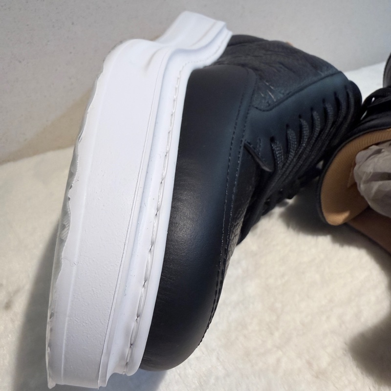 LOUIS VUITTON✨Beverly Hills 牛皮老花壓紋時尚板鞋 休閒鞋 有購證 男款 #9.5 #44-18