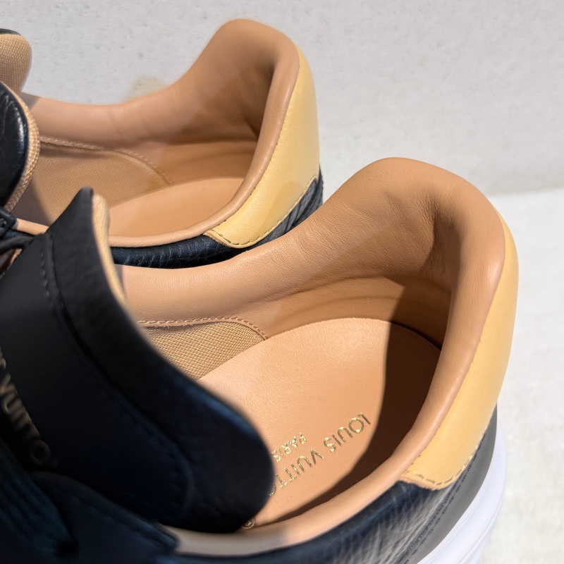 LOUIS VUITTON✨Beverly Hills 牛皮老花壓紋時尚板鞋 休閒鞋 有購證 男款 #9.5 #44-23