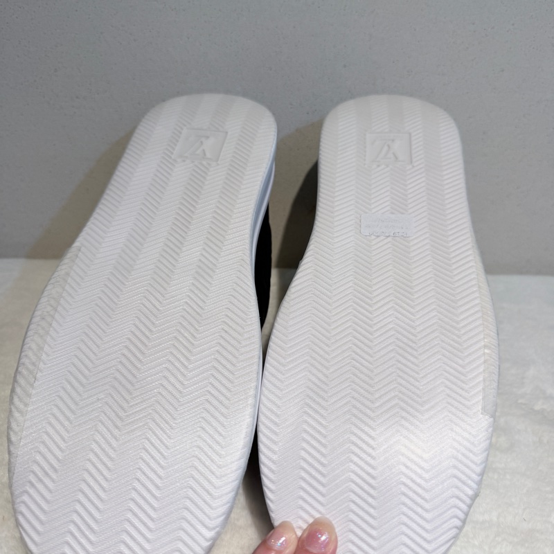 LOUIS VUITTON✨Beverly Hills 牛皮老花壓紋時尚板鞋 休閒鞋 有購證 男款 #9.5 #44-29