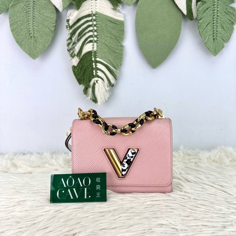 LV Twist 粉紅水波紋旋轉扣 PM Size 晶片款