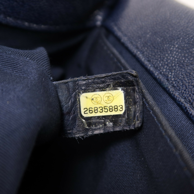 CHANEL 牛皮皮革Boy 25金扣鏈帶肩背袋-6