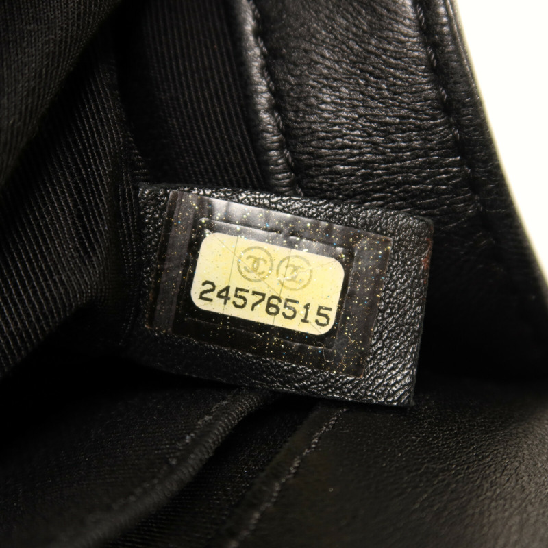 CHANEL 羊皮皮革Boy 20金扣鏈帶肩背袋-6