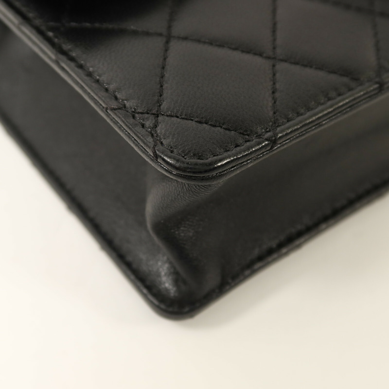 CHANEL 羊皮皮革Chain Shoulder金扣鏈帶肩背袋-10