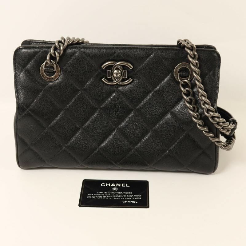 CHANEL 牛皮皮革Chain Shoulder銀扣鏈帶肩背袋-9