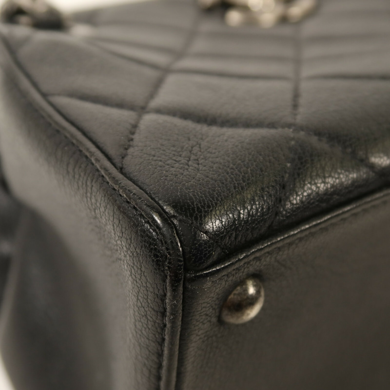 CHANEL 牛皮皮革Chain Shoulder銀扣鏈帶肩背袋-11