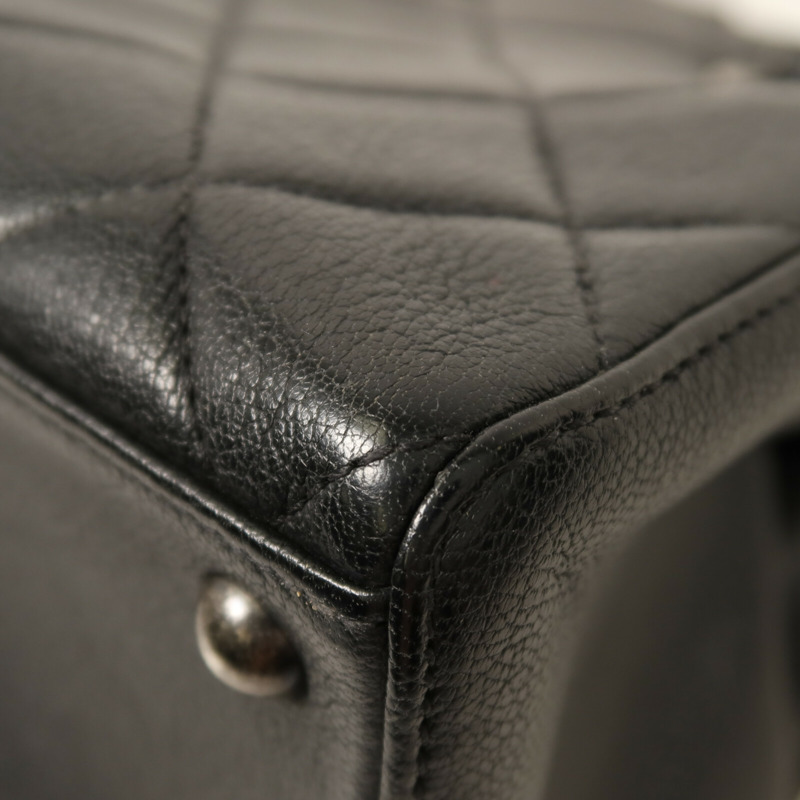 CHANEL 牛皮皮革Chain Shoulder銀扣鏈帶肩背袋-12