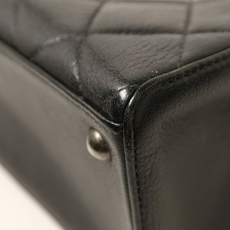 CHANEL 牛皮皮革Chain Shoulder銀扣鏈帶肩背袋-14