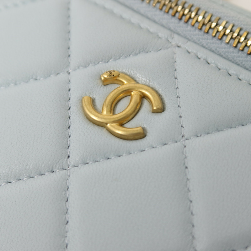 CHANEL 羊皮皮革Vanity Case金扣鏈帶肩背袋-9