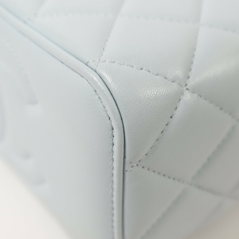 CHANEL 羊皮皮革Vanity Case金扣鏈帶肩背袋-12