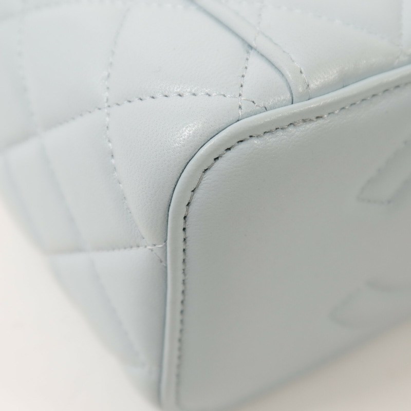 CHANEL 羊皮皮革Vanity Case金扣鏈帶肩背袋-13