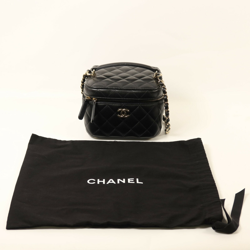 CHANEL 羊皮皮革Vanity Case金扣鏈帶手挽肩背兩用袋-9