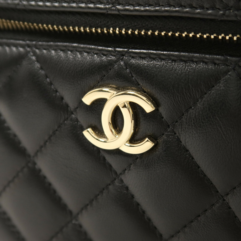CHANEL 羊皮皮革Vanity Case金扣鏈帶手挽肩背兩用袋-10