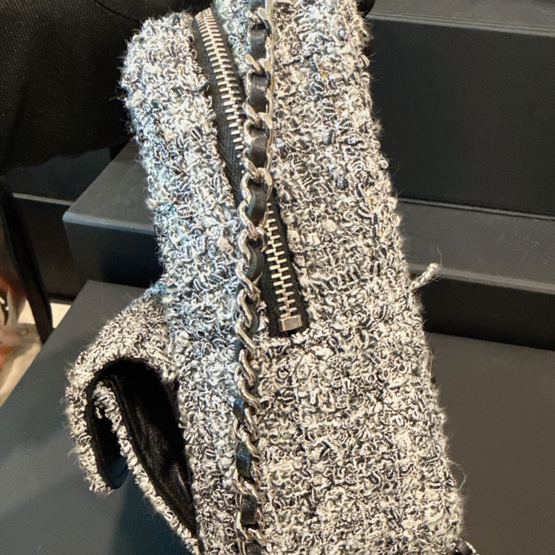 Chanel✨2024 粗花呢雙肩包mini小書包-15