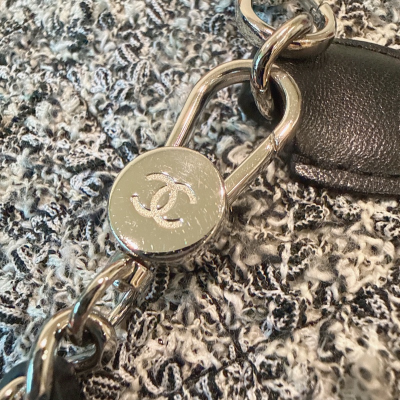 Chanel✨2024 粗花呢雙肩包mini小書包-26