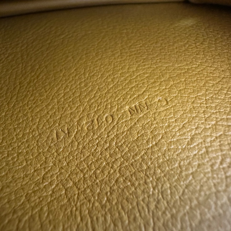 Hermes 芥末黃牛皮銀釦卡包 2002-38