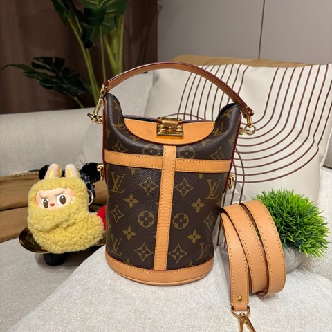 LV Monogram Duffle M43587