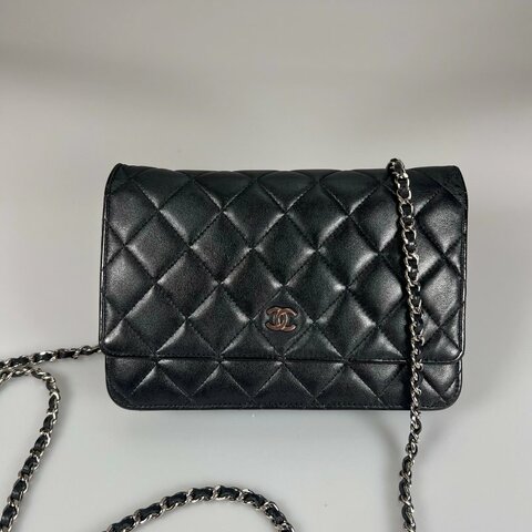 CHANEL CF銀扣WOC鍊包 黑羊皮 16開