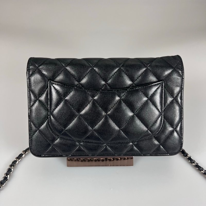 CHANEL CF銀扣WOC鍊包 黑羊皮 16開-1