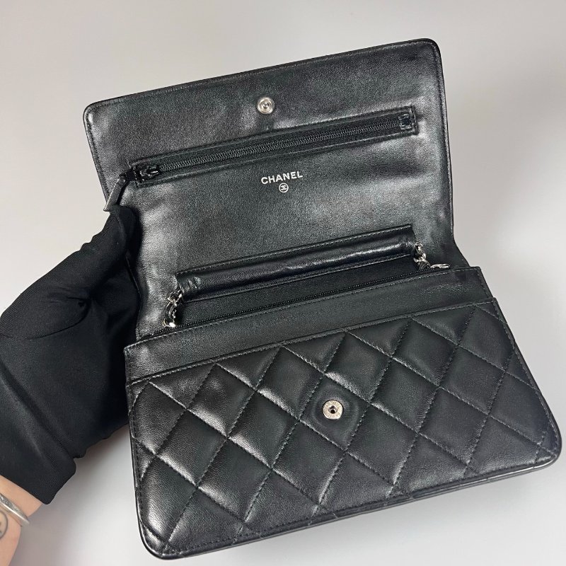 CHANEL CF銀扣WOC鍊包 黑羊皮 16開-5