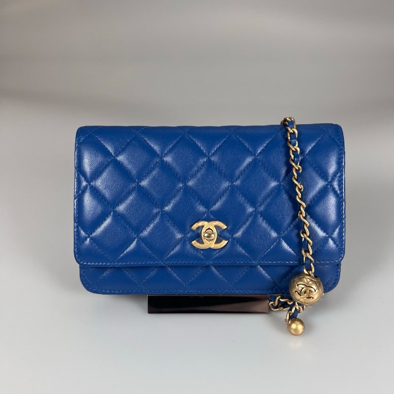 CHANEL CF金球WOC鍊包 藍羊皮 29開-0