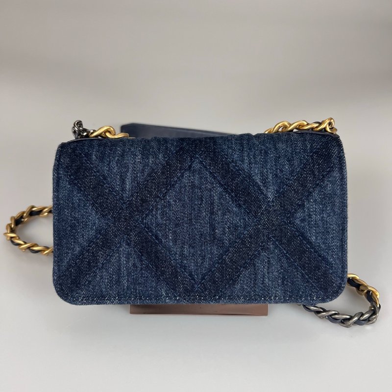 CHANEL 19牛仔單寧手機包 AP3067/晶片款-1