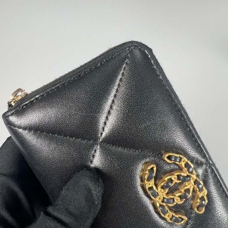 CHANEL 19ㄇ拉中夾 黑羊皮 晶片款-9