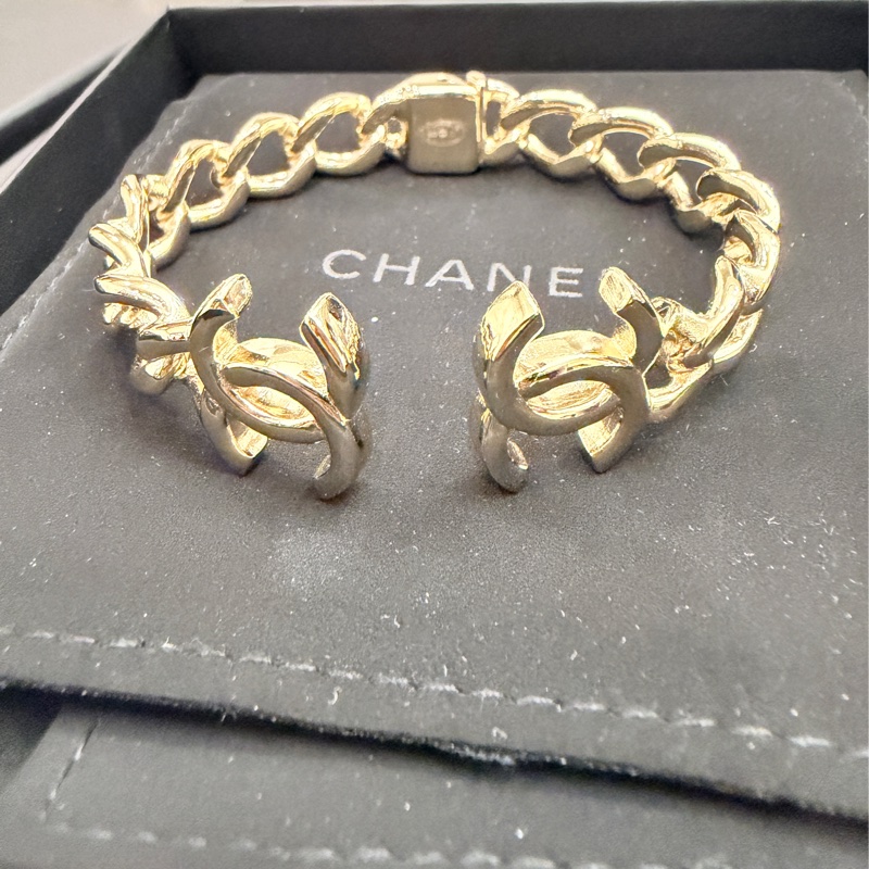 Chanel 香奈兒 經典logo雙C手環-5