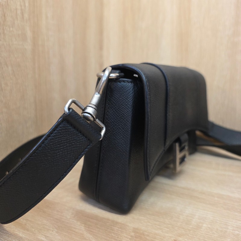 [超甜出清品項🥰] Balenciaga 黑牛皮霧銀釦DownTown斜背沙漏包-1