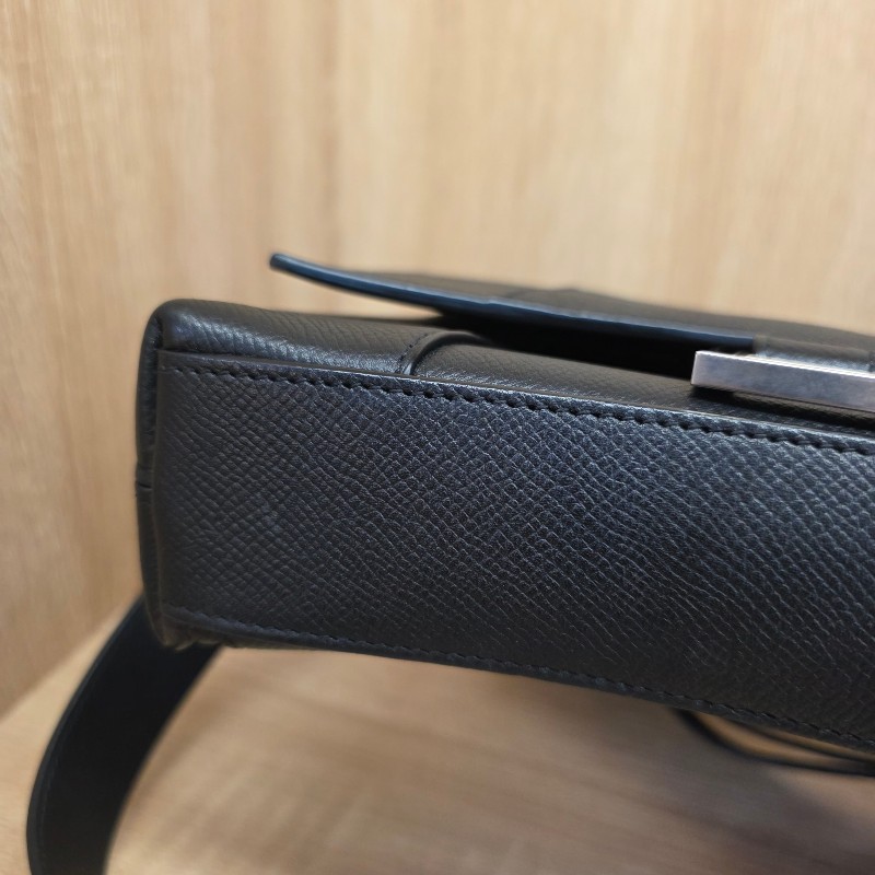 [超甜出清品項🥰] Balenciaga 黑牛皮霧銀釦DownTown斜背沙漏包-9