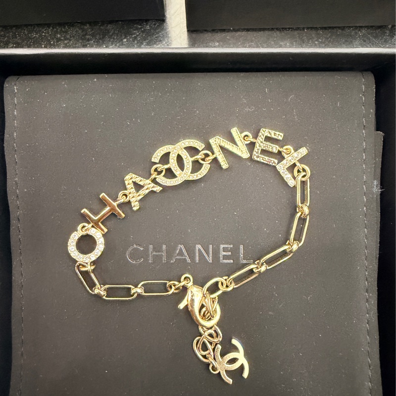 Chanel 香奈兒 字母水鑽氣質手鍊-0