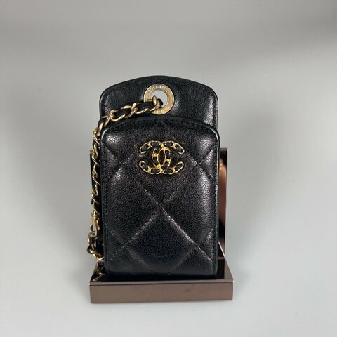 CHANEL 19行李吊牌 黑羊皮 29開