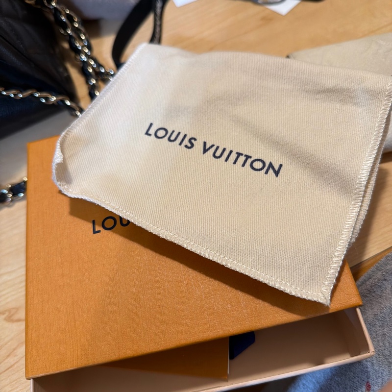 Lv 卡夾 約8成新 皮革紋路還很清晰-11