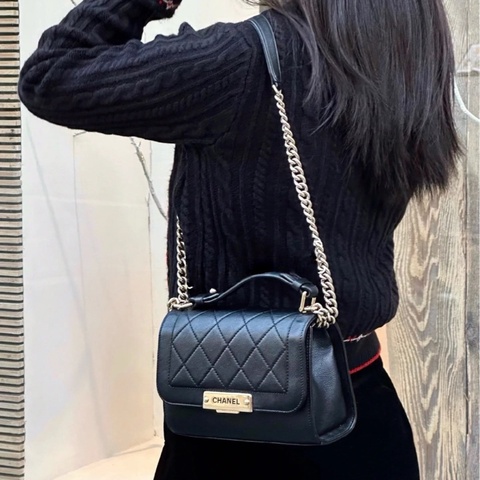 ✨Chanel 黑金 flap handle 郵差盒子包 小號