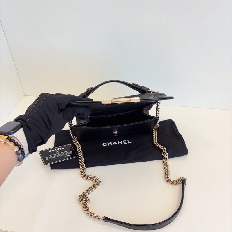 ✨Chanel 黑金 flap handle 郵差盒子包 小號-8