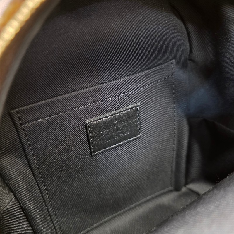 [晶片款現省3萬😆] LV老花Mini PalmSprings雙肩後背包/斜背包-16