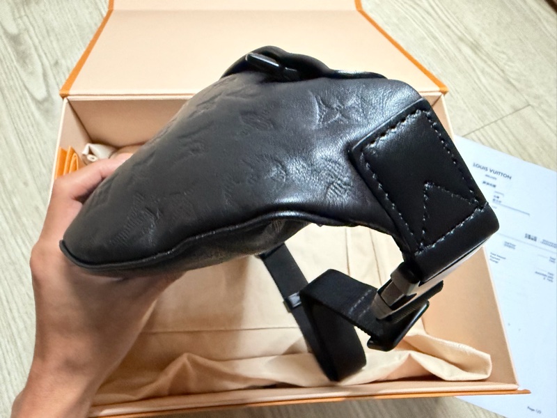 Lv 腰包-3