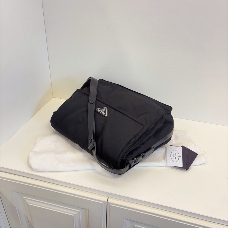 Prada Cini Re-Nylon 黑銀尼龍郵差包  大號 芯片款 35*27*14  全新閒置配件保卡塵袋-8