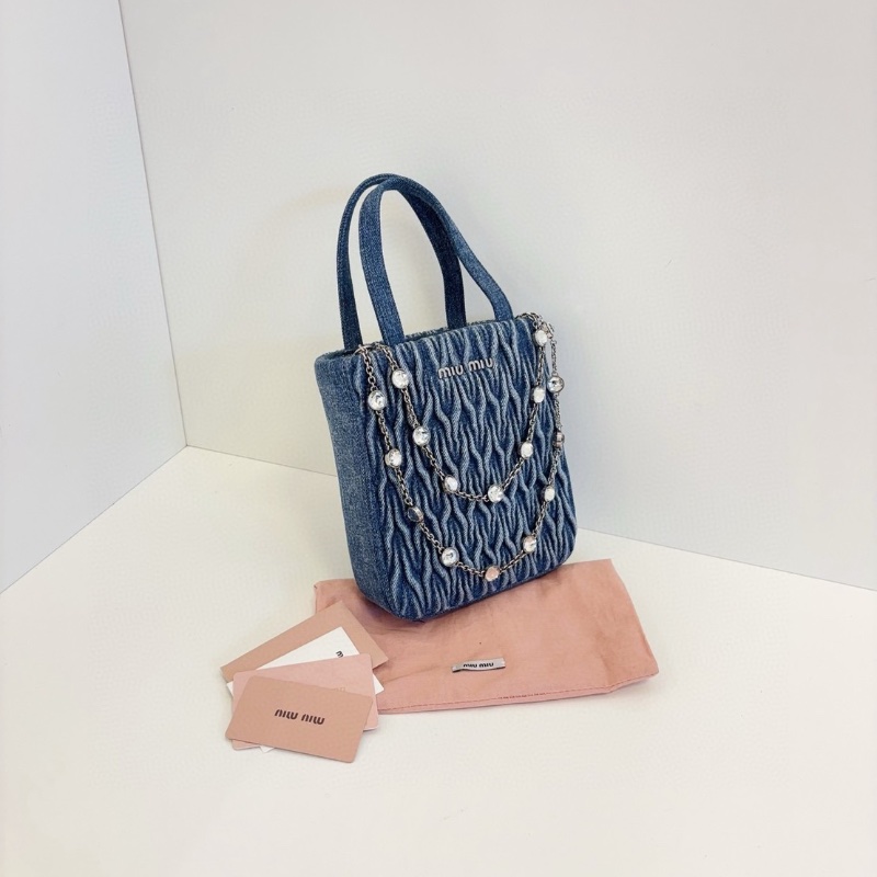 MiuMiu 牛仔帆布藍 鑽石mini tote琴譜包 16*18*5  98新配件塵袋-3