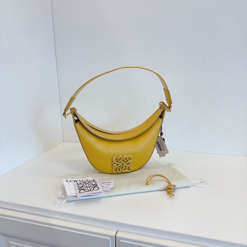 Loewe限量藝術家合作款 黃釉色Luna月牙包 27*13*6  全新配件塵袋-2