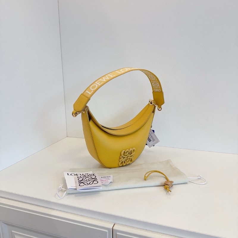 Loewe限量藝術家合作款 黃釉色Luna月牙包 27*13*6  全新配件塵袋-4