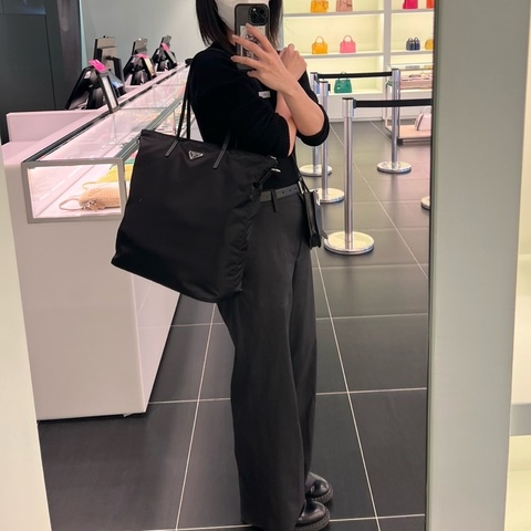 Prada 托特包